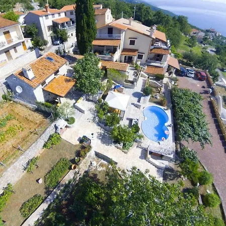 Kuca Za Odmor Ameli Semesterbostad *