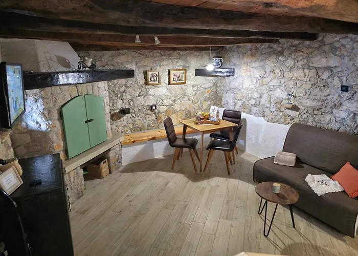 Kuca Za Odmor Ameli Holiday home *