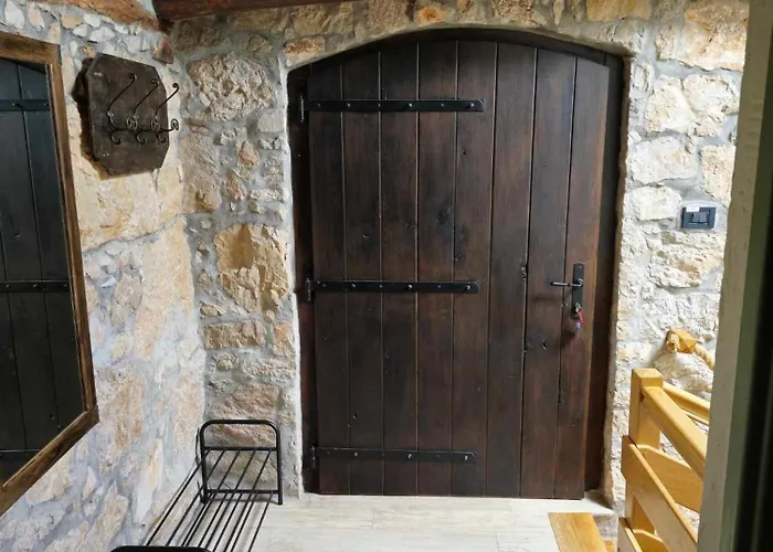 Kuca Za Odmor Ameli Мощеничка-Драга